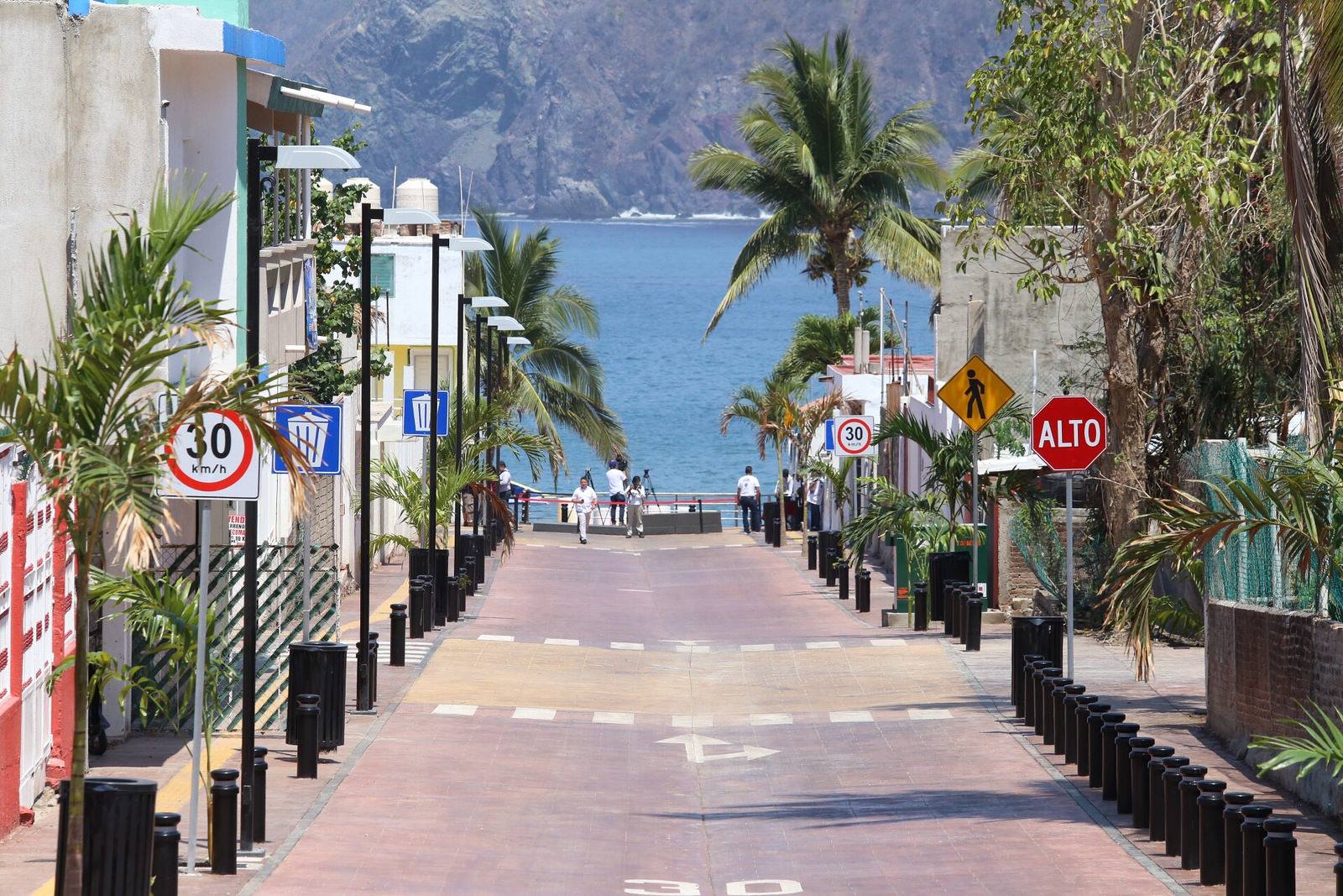 Inauguran primer playa y pueblo incluyente del pacífico